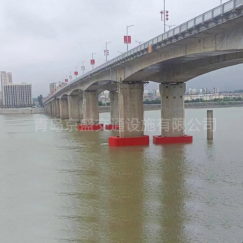 江西萬(wàn)安贛江大橋防撞設(shè)施